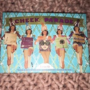 Authentic benefit Palette